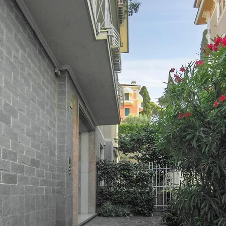 1 Bedroom Awesome In