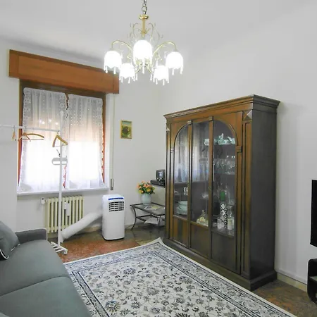 Apartment Gorgeous In With Kitchen Chiavari